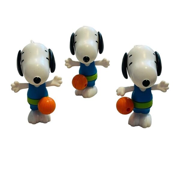 Set of 14 2018 Snoopy McDonald's Happy Meal Toys - Picture 6 of 16